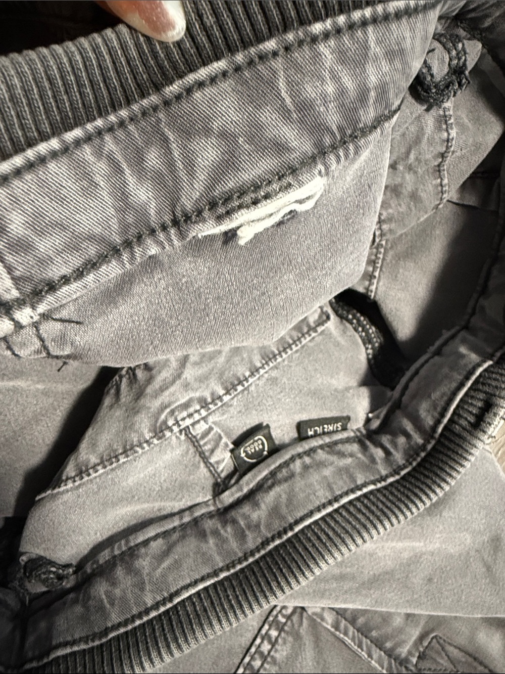 American Eagle Baggy Cargo Pants Gray Stretch Utility Size 28 Regular - Picture 12 of 12
